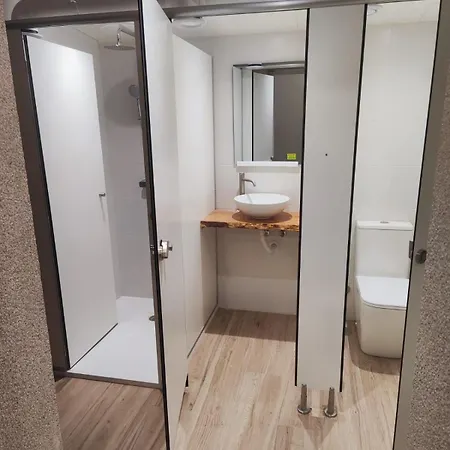 ホステル Somos *